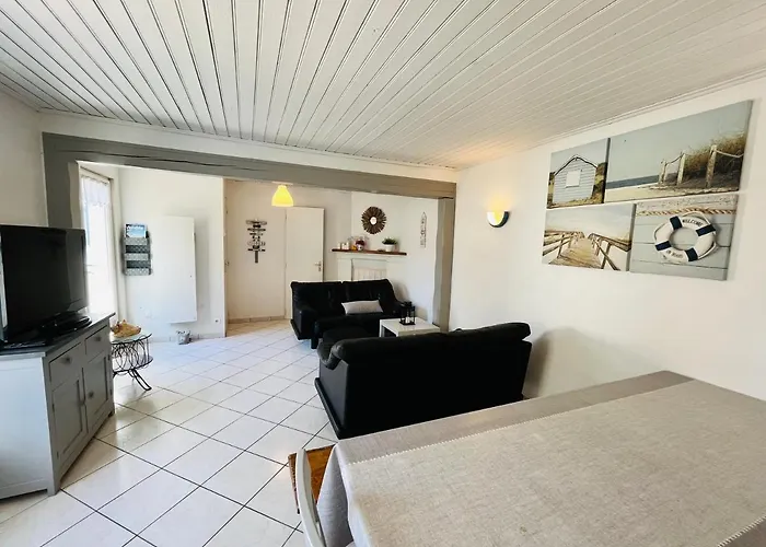 Maison Familiale Du Devallon